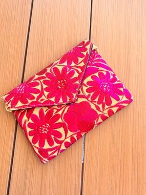 MEXICANA Gold and Red Floral Embroidered Envelope Clutch - Handmade